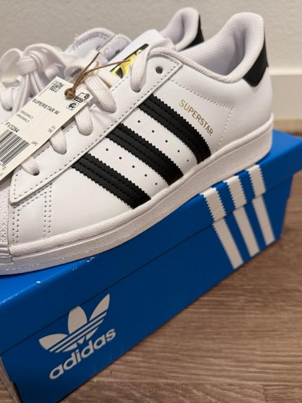 NWT Adidas Superstar W Sneakers White Black Gold Women's US 7